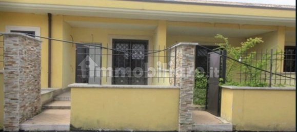 2 bedrooms House in Rome, Italy No. 278058 2