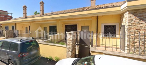 2 bedrooms House in Rome, Italy No. 278058 3