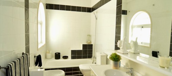 Villa de 4 dormitorios en Torrevieja, Spain No. 184749 32