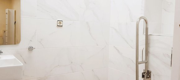 145m² Commercial property in Marbella, Spain No. 180536 12