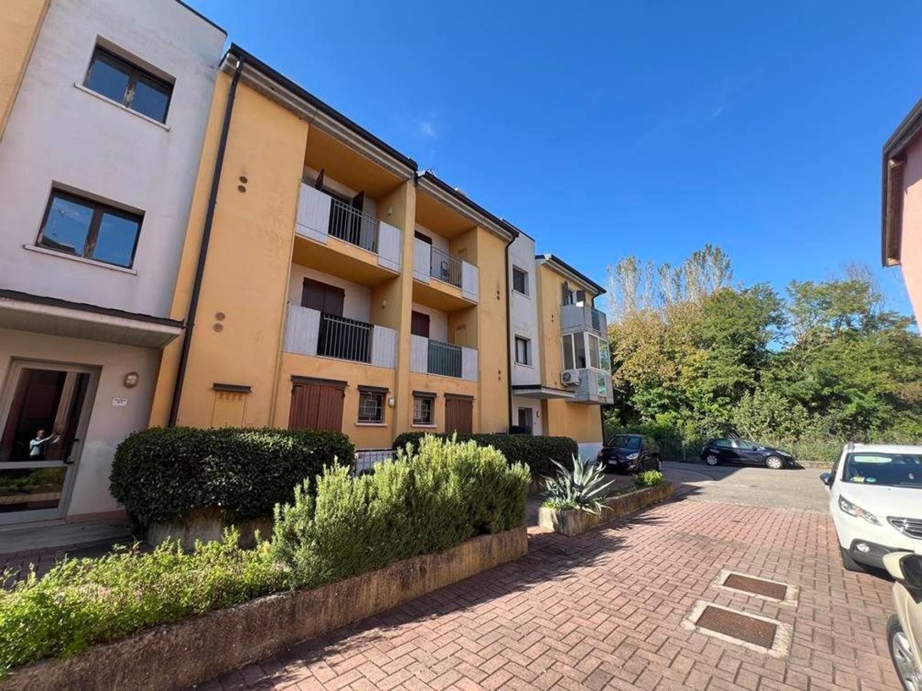 3 chambres Appartement à Mantua, Italy No. 398525