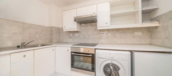 1 bedroom Apartment in Surbiton, United Kingdom No. 10302 4