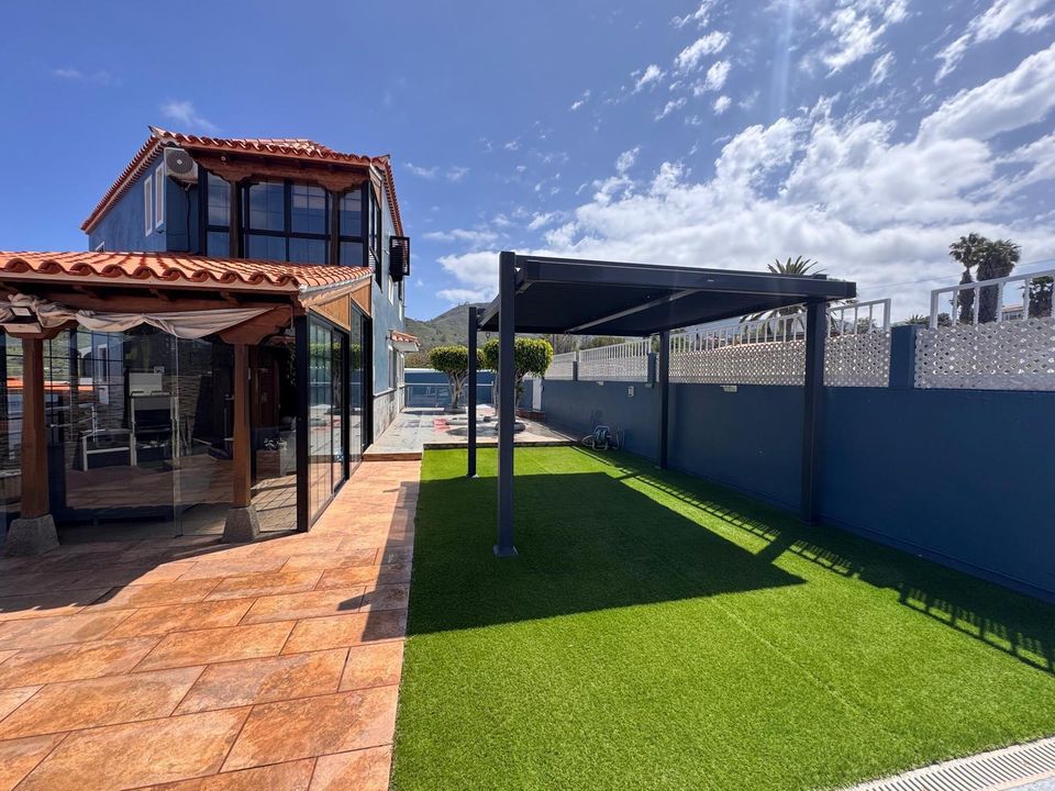 3 bedrooms Villa in Tenerife, Spain No. 258933