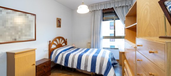 4 bedrooms Apartment in Granada, Spain No. 20060 16