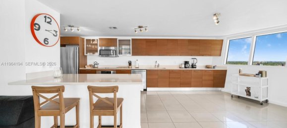 2 Schlafzimmer Gewerbliche Immobilien in Miami, USA, Nr. 615788 9
