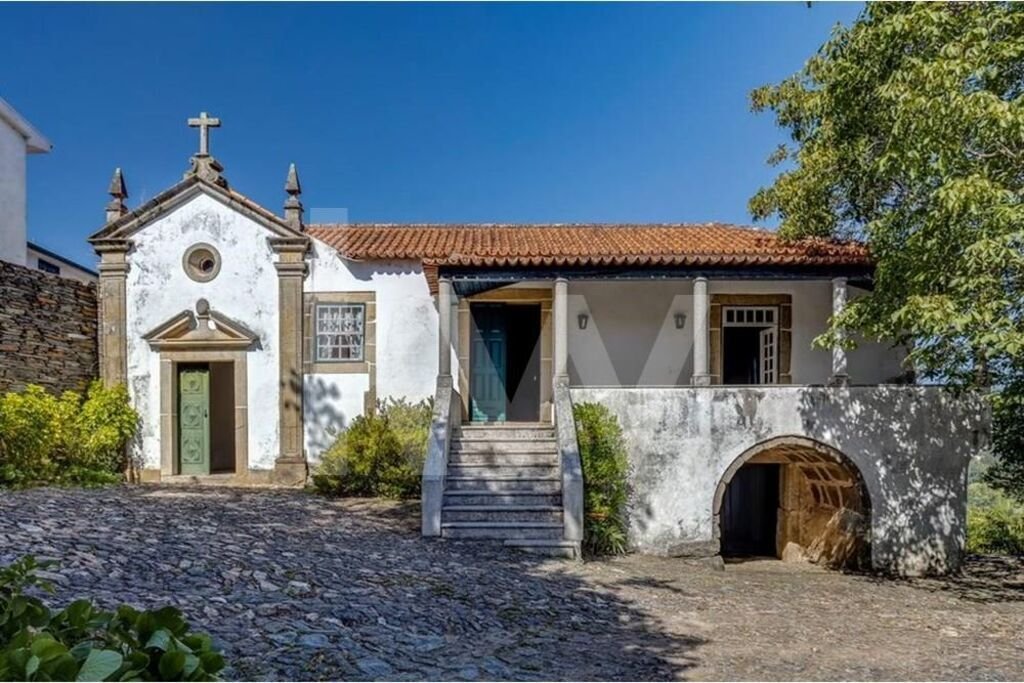 9 bedrooms Land in Gondomar, Portugal No. 136880