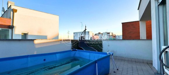 Apartamento de 5 divisões em Cologno Monzese, Italy N.º 3058 32