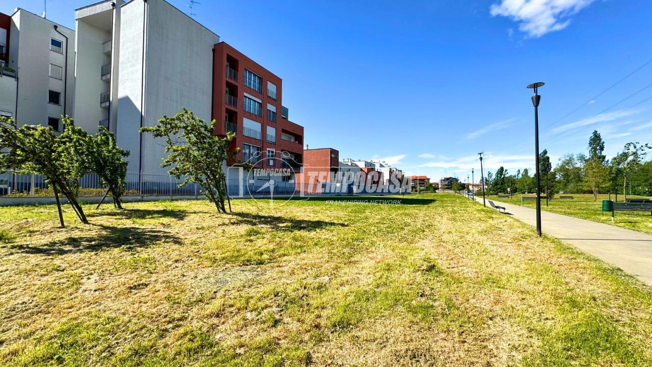 Apartamento de 5 divisões em Cologno Monzese, Italy N.º 3058
