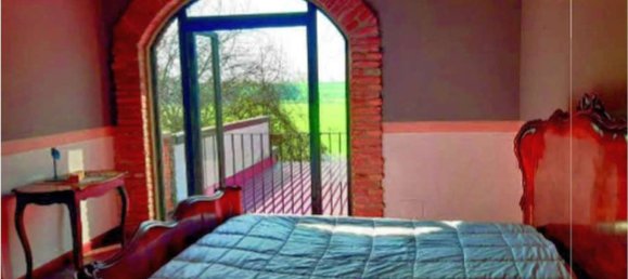 Gewerbliche Immobilie in Gaiba, Italy 772m², Nr. 53445 33
