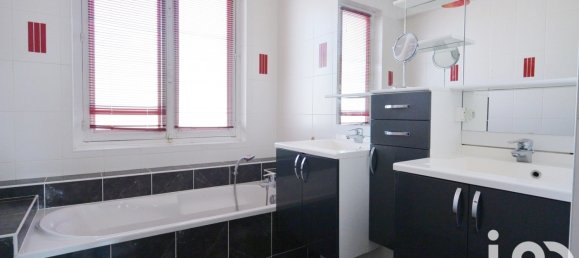 4 bedrooms Apartment in Chartres, France No. 51820 9