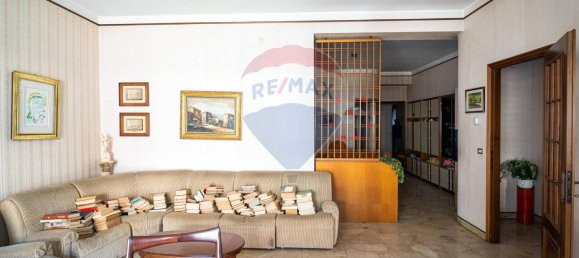 Apartamento de 7 divisões em Paternò, Italy N.º 112747 7