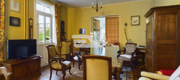 Casa de 5 dormitorios en Fismes, France No. 52150 5