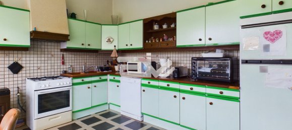 Casa de 5 dormitorios en Fismes, France No. 52150 10