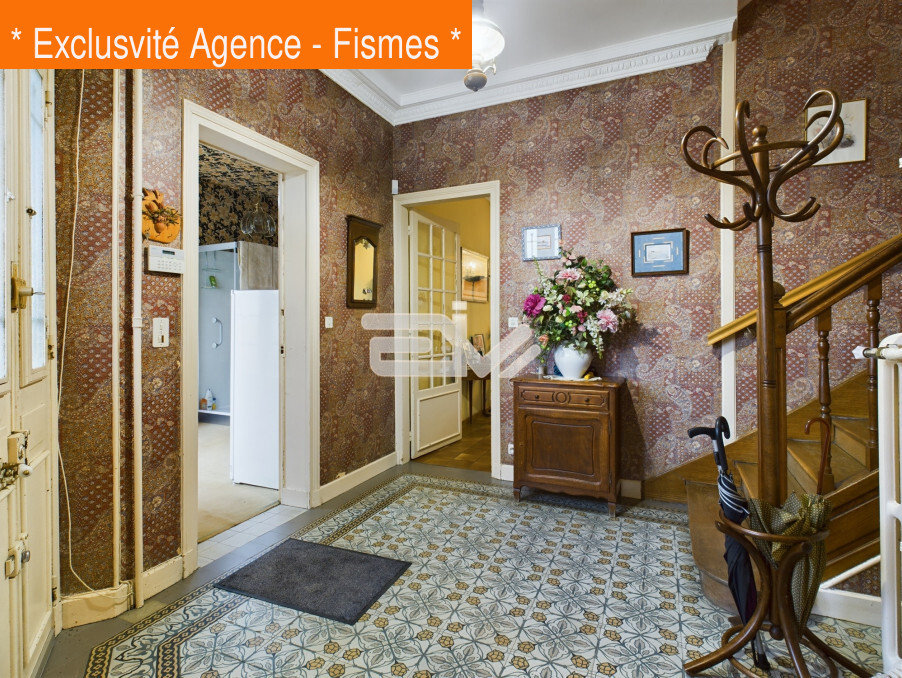 Casa de 5 dormitorios en Fismes, France No. 52150