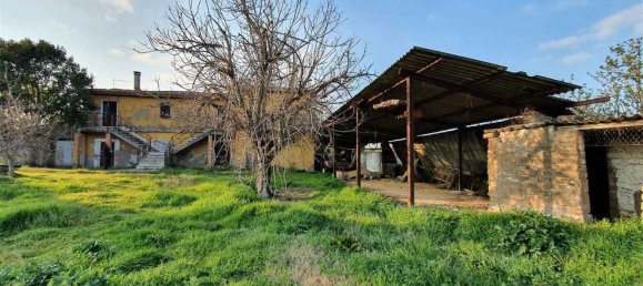Casa de 4 habitaciónes en Orvieto, Italy No. 145957 3