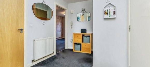 2 Schlafzimmer Wohnung in South Croydon, United Kingdom, Nr. 7995 7
