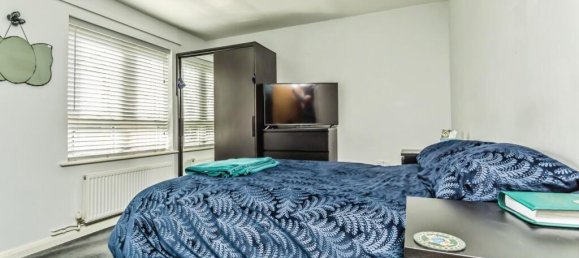 2 Schlafzimmer Wohnung in South Croydon, United Kingdom, Nr. 7995 3