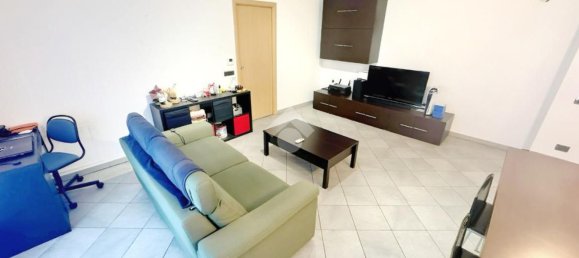 3 bedrooms Apartment in Parma, Italy No. 370885 12