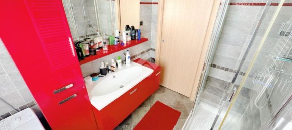 3 bedrooms Apartment in Parma, Italy No. 370885 19