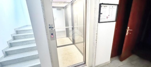 3 bedrooms Apartment in Parma, Italy No. 370885 30