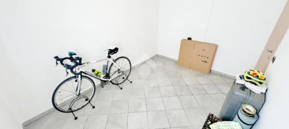 3 bedrooms Apartment in Parma, Italy No. 370885 23