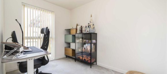 3 bedrooms House in Harrow, United Kingdom No. 5696 14