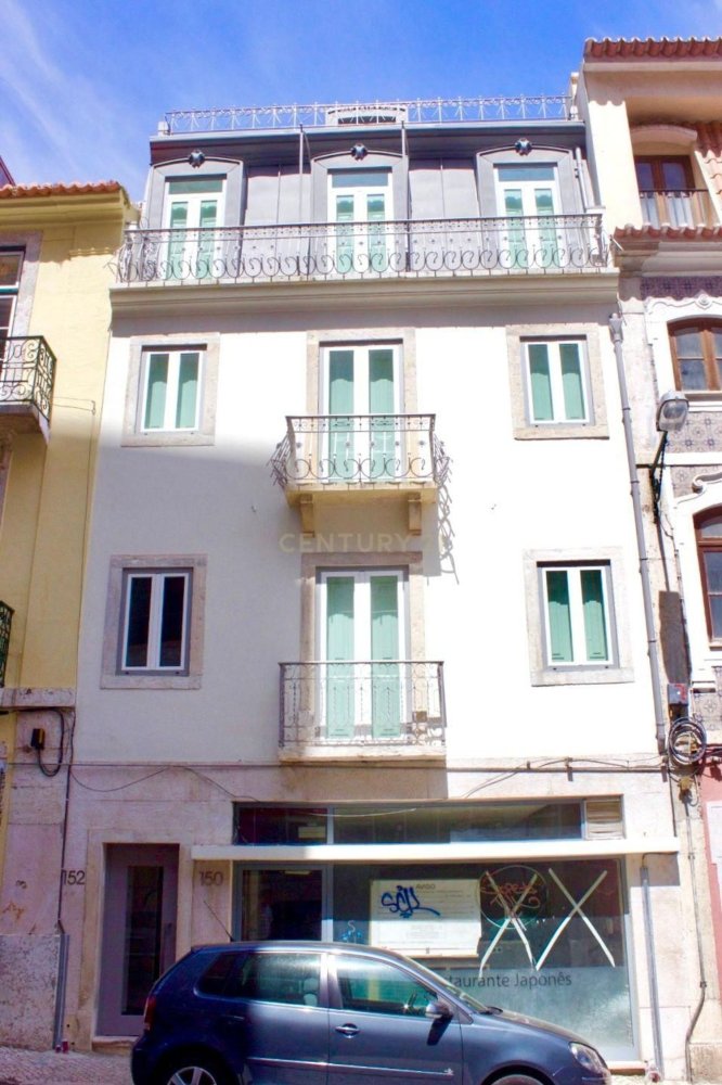 552m² Building in Lisbon, Portugal No. 285582