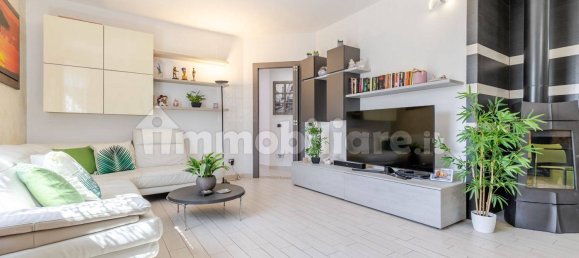 2 Schlafzimmer Wohnung in Castiglione Olona, Italy, Nr. 378783 2