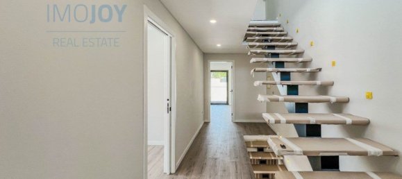 3 bedrooms House in Cascais, Portugal No. 104135 12