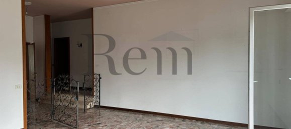 7 bedrooms Apartment in Treviso, Italy No. 331614 9