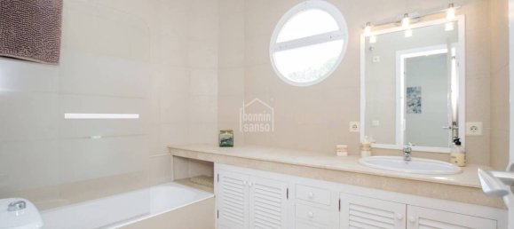 Apartamento de 4 dormitorios en Es Mercadal, Spain No. 5540 12