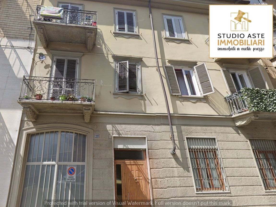 2 bedrooms Apartment in Turin, Italy No. 269664