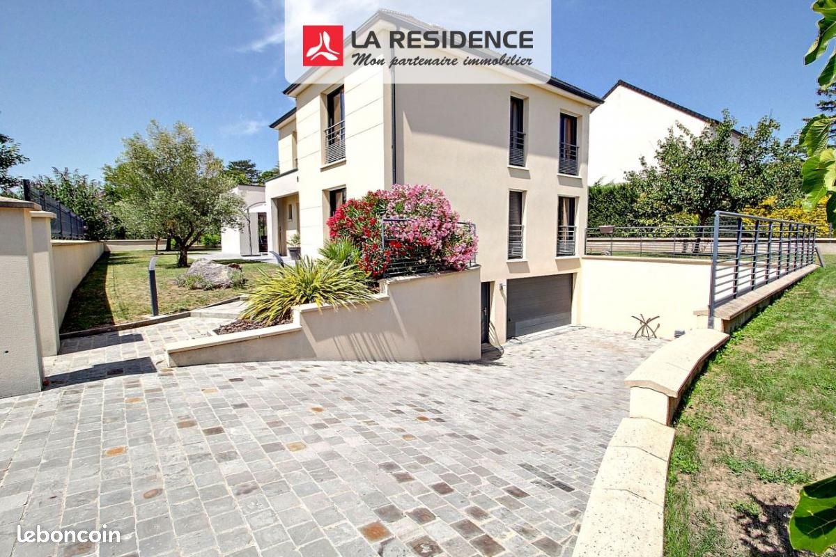 7 Schlafzimmer Villa in Triel-sur-Seine, France, Nr. 323425