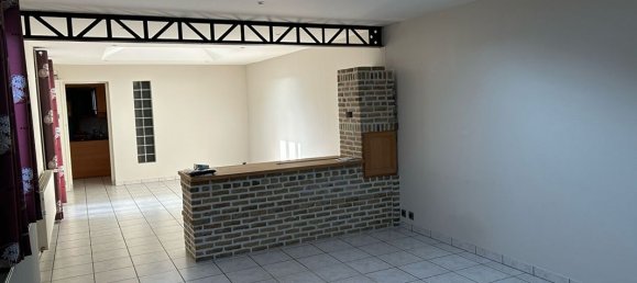 2 bedrooms House in Marly, France No. 161151 4