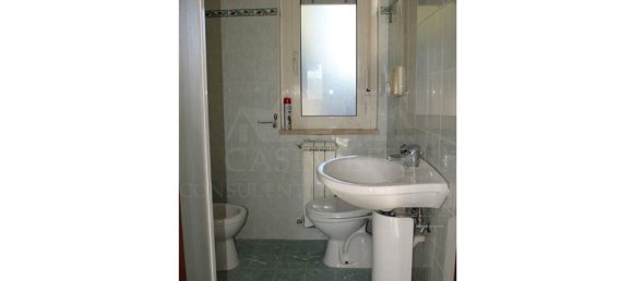 3 Schlafzimmer Villa in Ardea, Italy, Nr. 55921 30