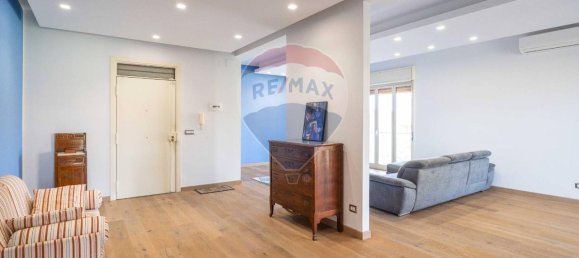 5 rooms Apartment in San Giovanni la Punta, Italy No. 123268 2