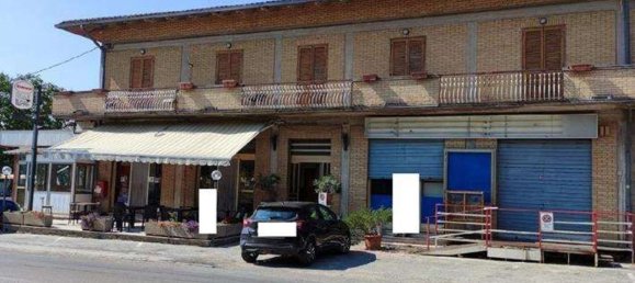 4 rooms Apartment in Assisi, Italy No. 193652 2