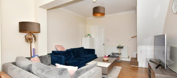 2 Schlafzimmer Haus in London, United Kingdom, Nr. 4143 3