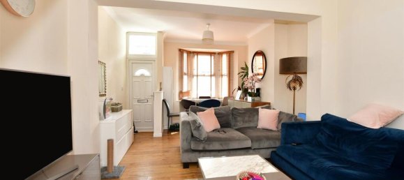 2 Schlafzimmer Haus in London, United Kingdom, Nr. 4143 6