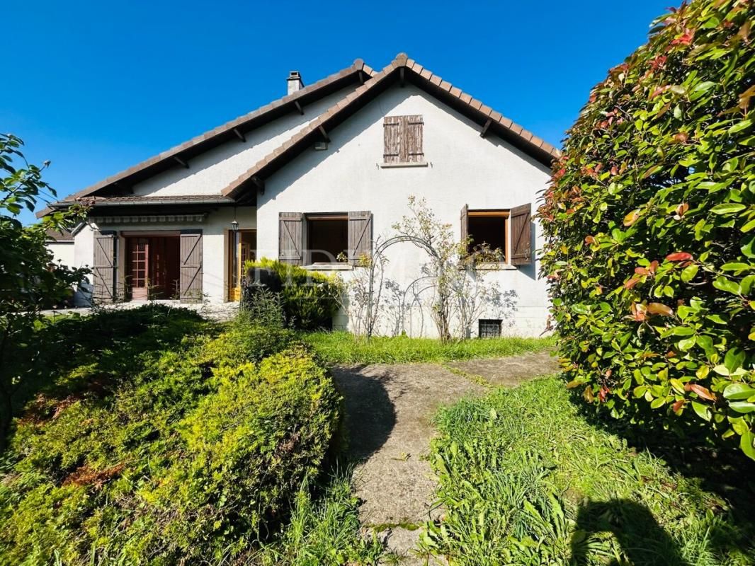 3 Schlafzimmer Haus in Chennevieres-sur-Marne, France, Nr. 175906