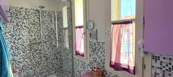 2 bedrooms Penthouse in Florence, Italy No. 329717 31