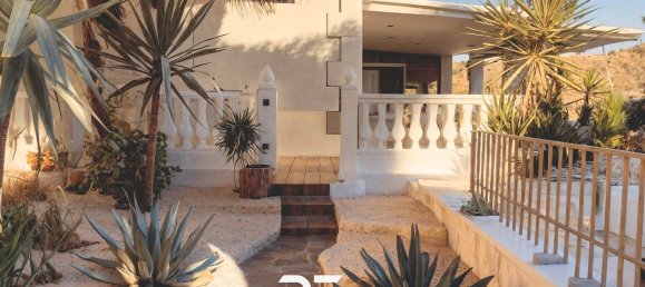 4 bedrooms House in Valencia, Spain No. 171760 6