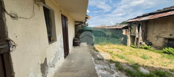 4 rooms House in Bagnolo Piemonte, Italy No. 279507 3