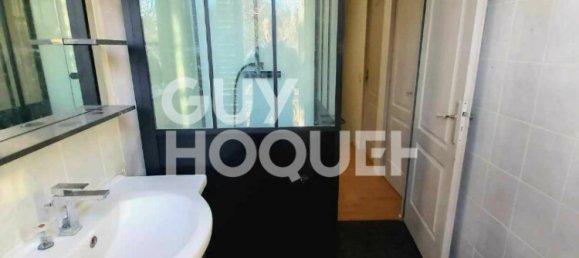 3 bedrooms House in Compiegne, France No. 43493 7