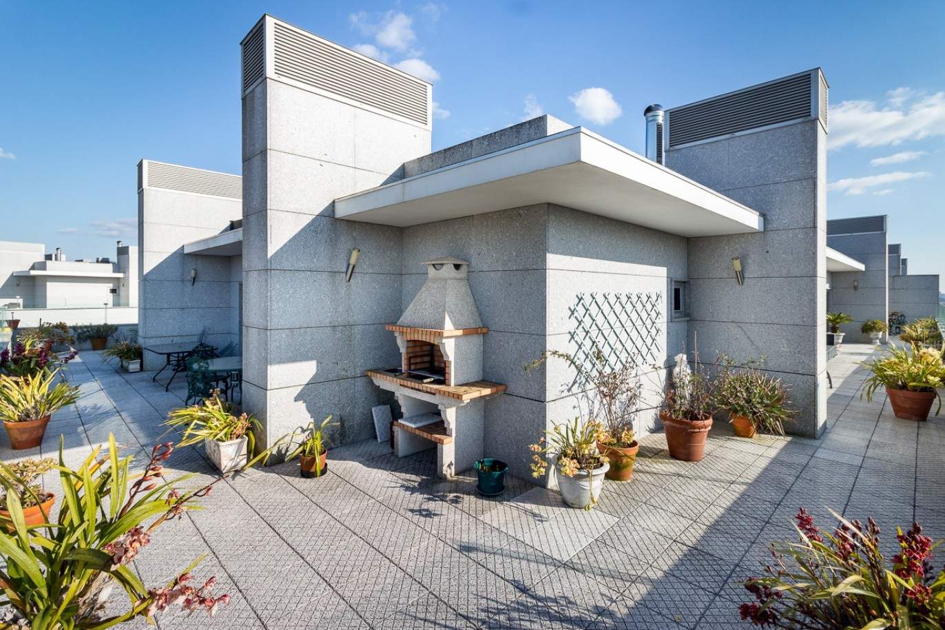 5 bedrooms Penthouse in Maia, Portugal No. 82054