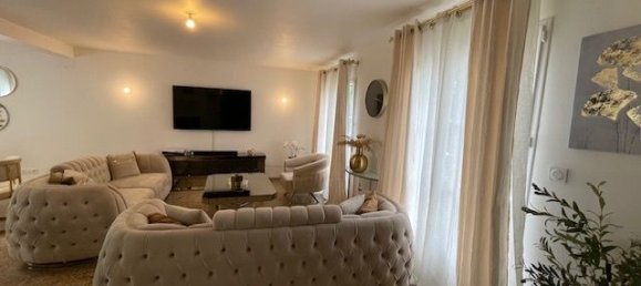 3 Schlafzimmer Haus in Noyon, France, Nr. 286310 3