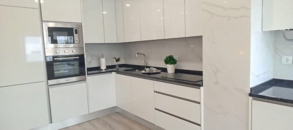 3 bedrooms Apartment in Lisbon, Portugal No. 158923 8