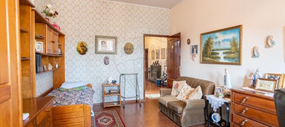 551m² Commercial property in Coruche, Portugal No. 62098 31