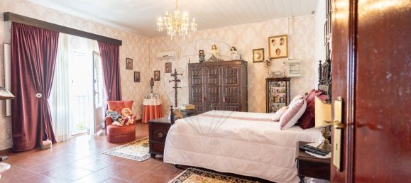 551m² Commercial property in Coruche, Portugal No. 62098 32