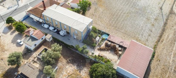 551m² Commercial property in Coruche, Portugal No. 62098 35